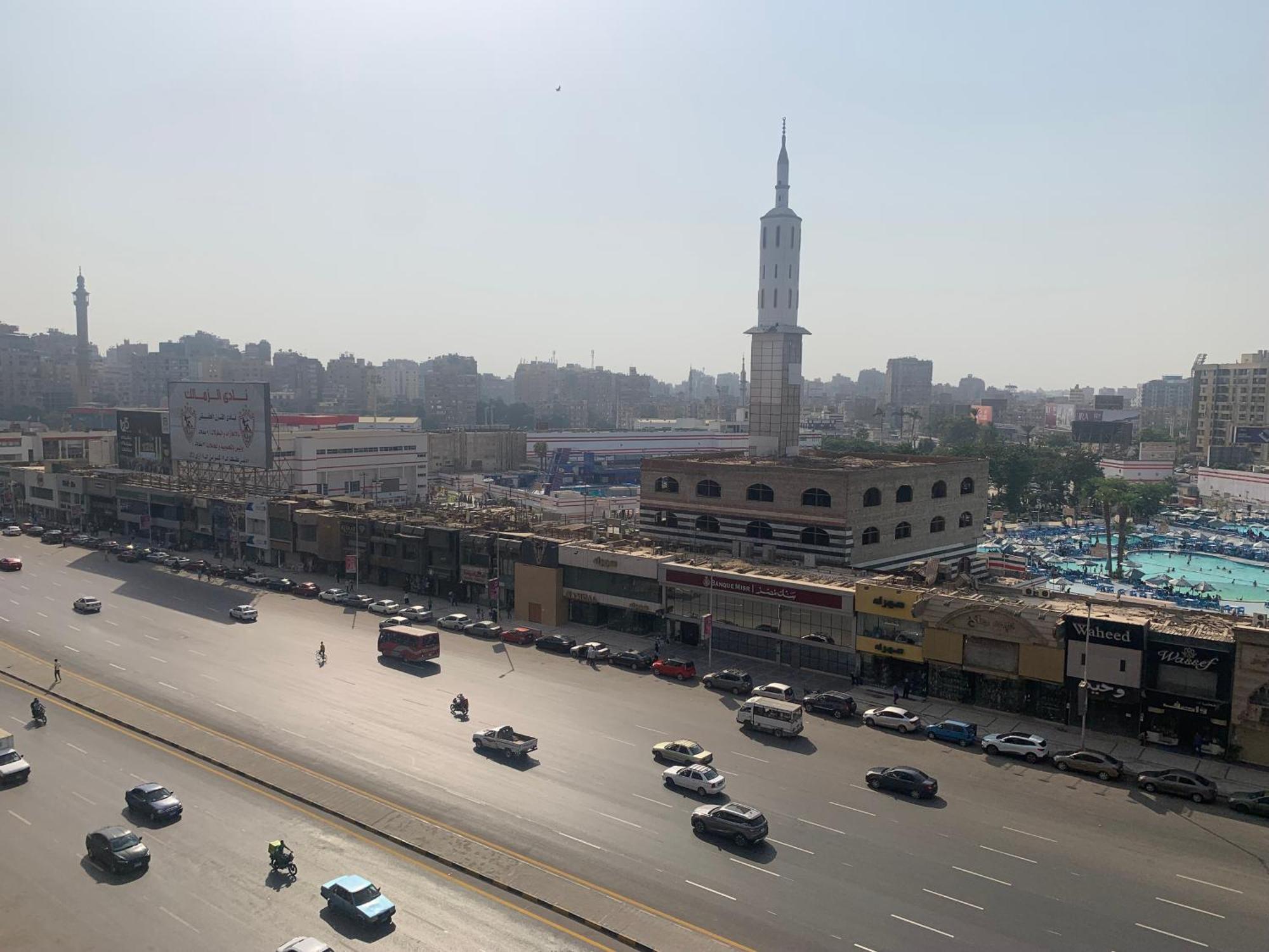 Holidays Express Hotel Giza Esterno foto